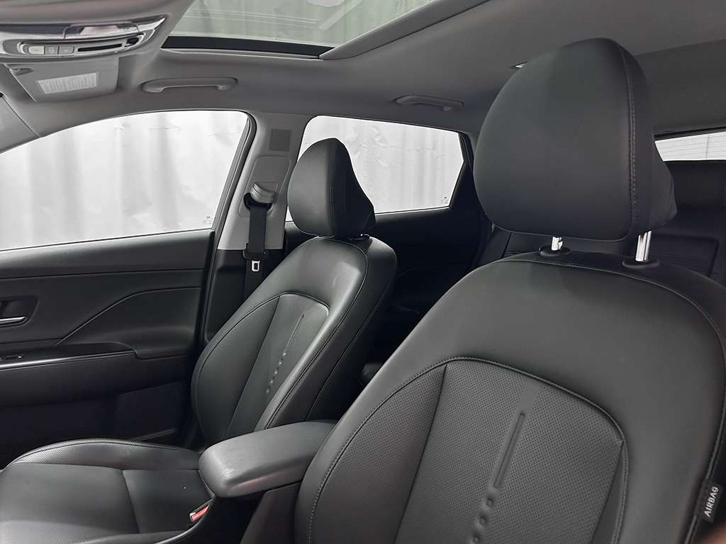2024 Hyundai Kona EV - Image 15