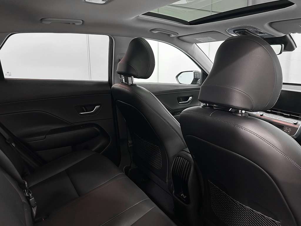 2024 Hyundai Kona EV - Image 18