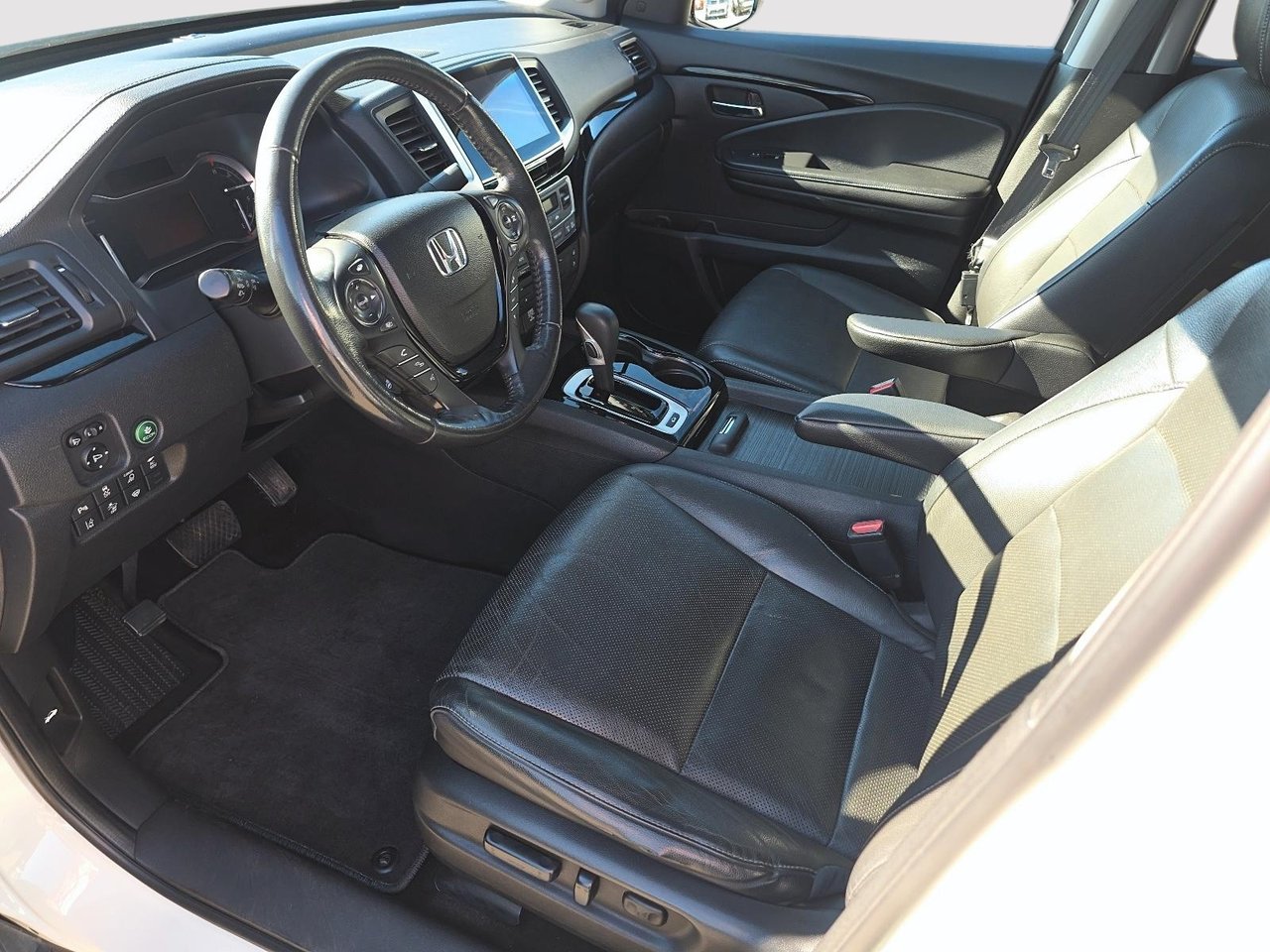 2018 Honda Ridgeline - Image 7