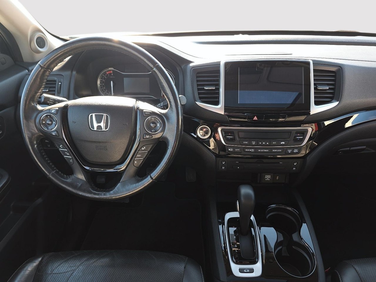 2018 Honda Ridgeline - Image 8