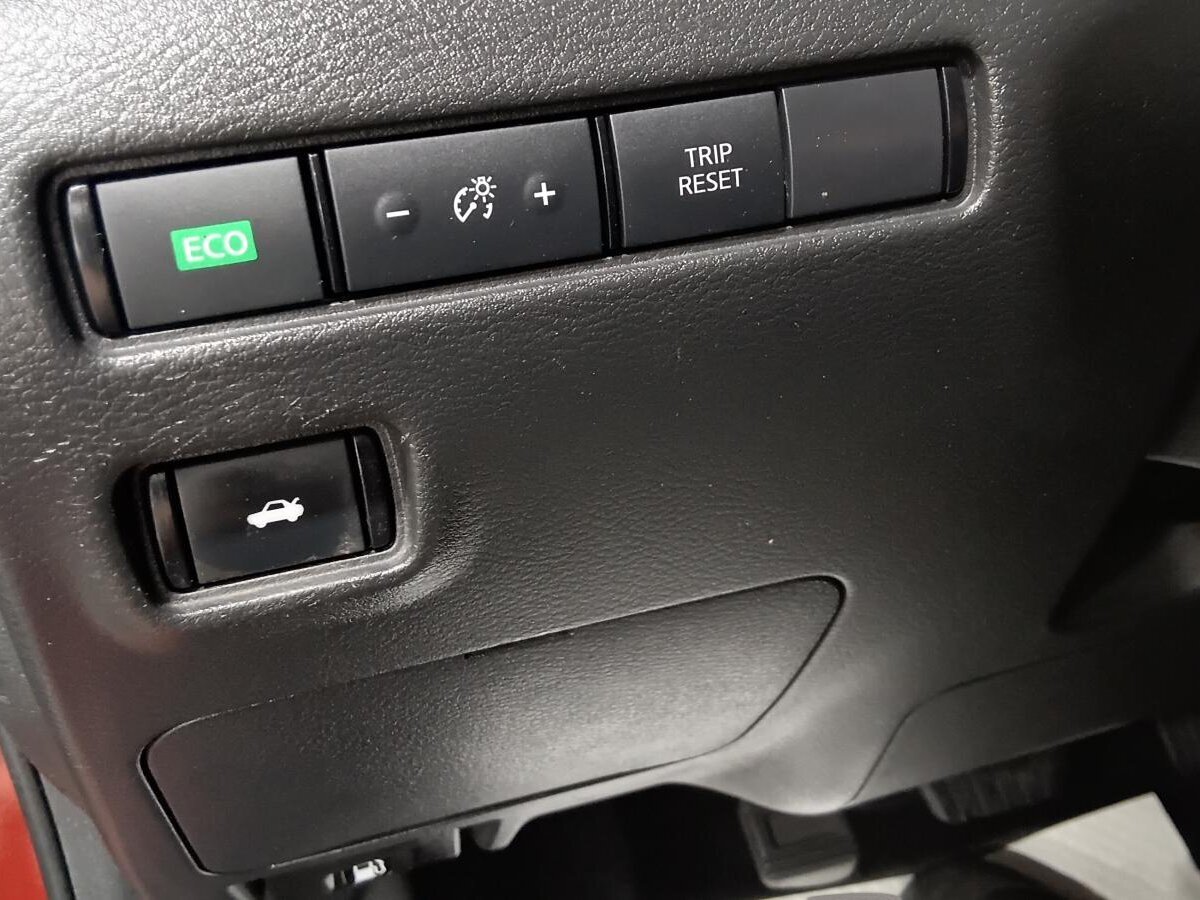 2021 Nissan Sentra - Image 25