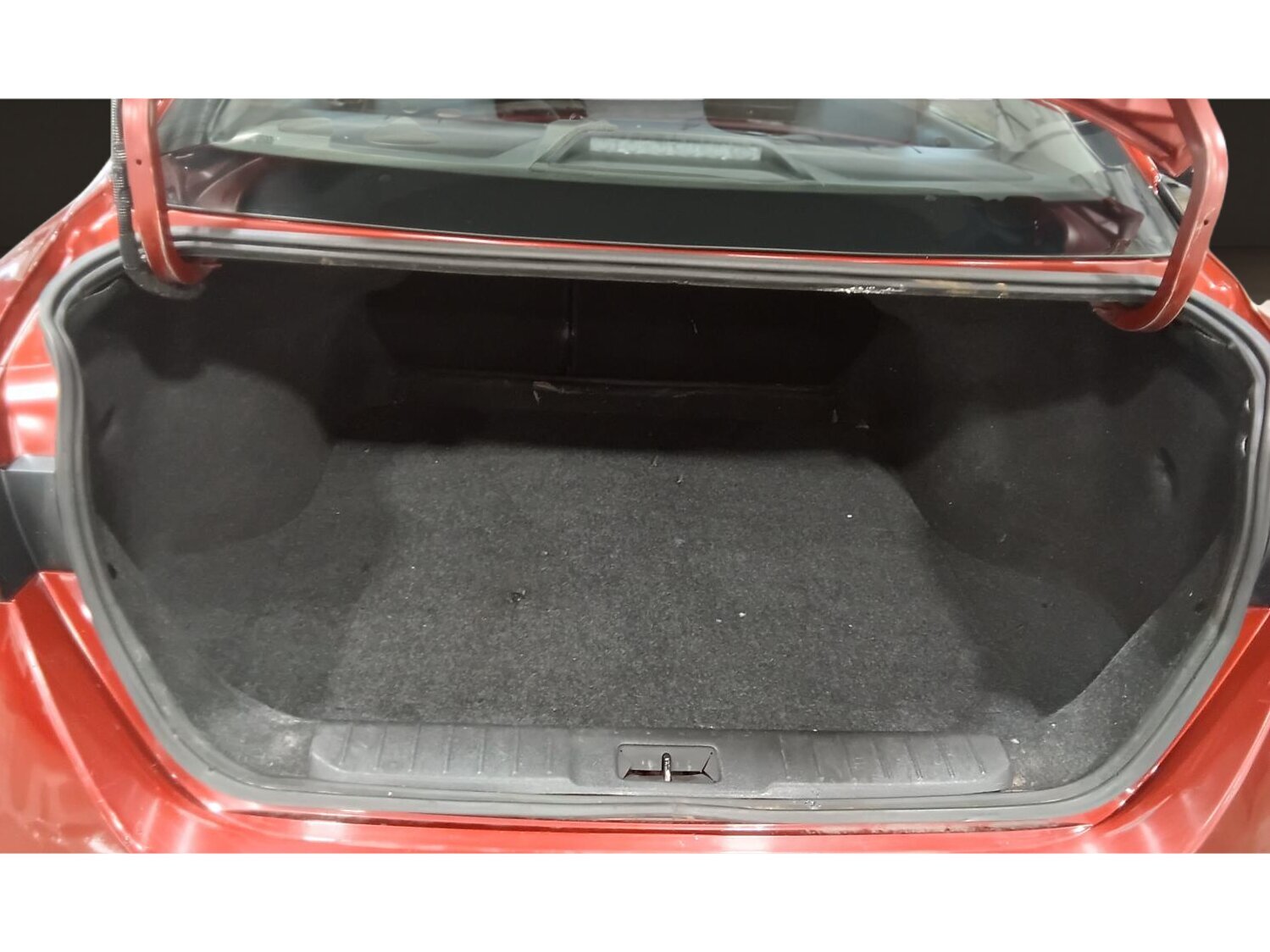 2021 Nissan Sentra - Image 30