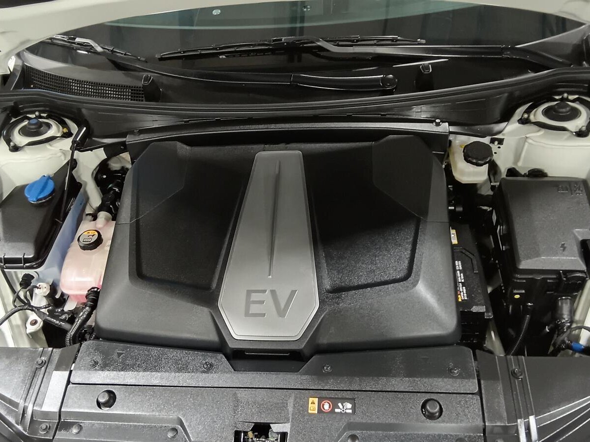 2024 Kia EV6 - Image 33