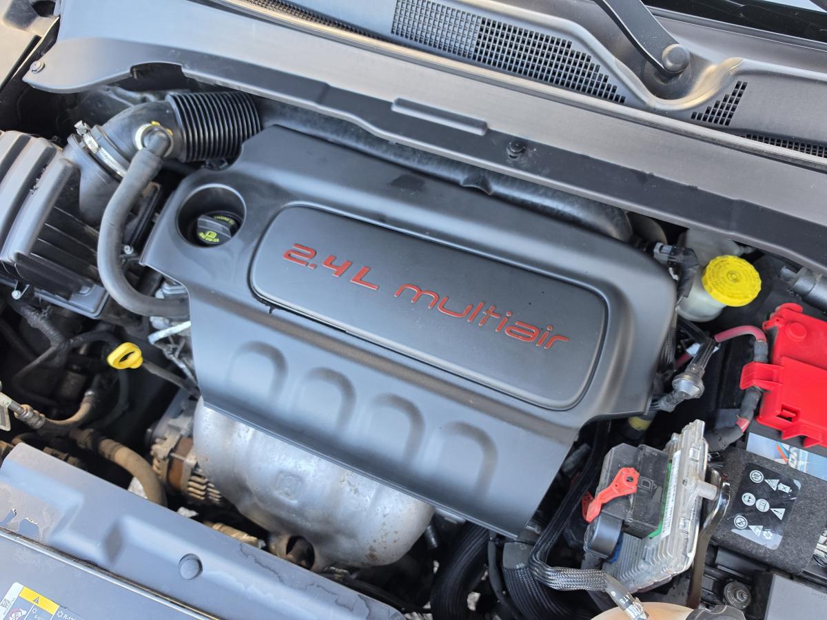 2020 Jeep Compass - Image 12