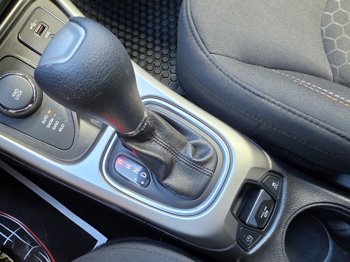 2020 Jeep Compass - Image 27