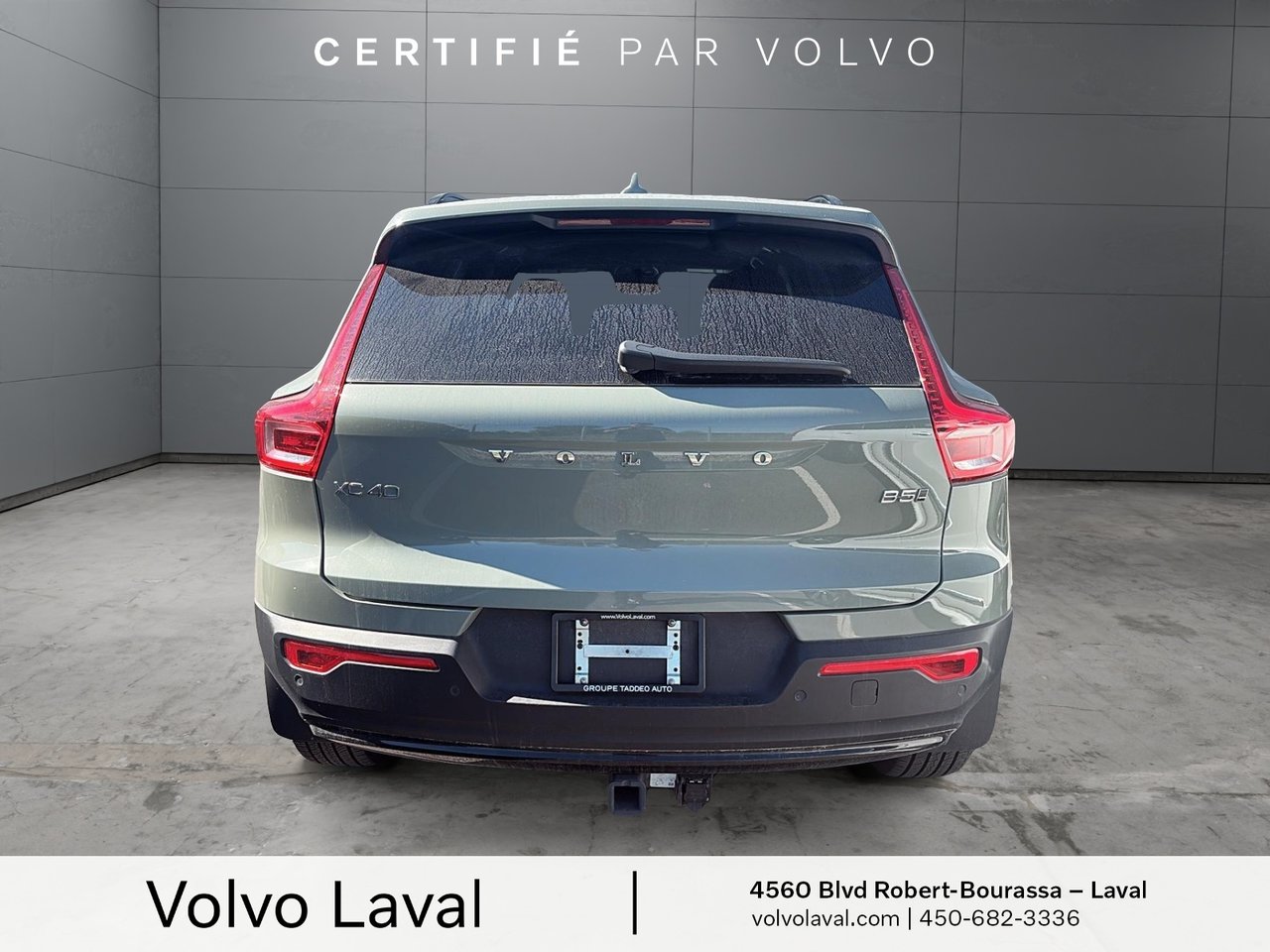 2025 Volvo XC40 - Image 3