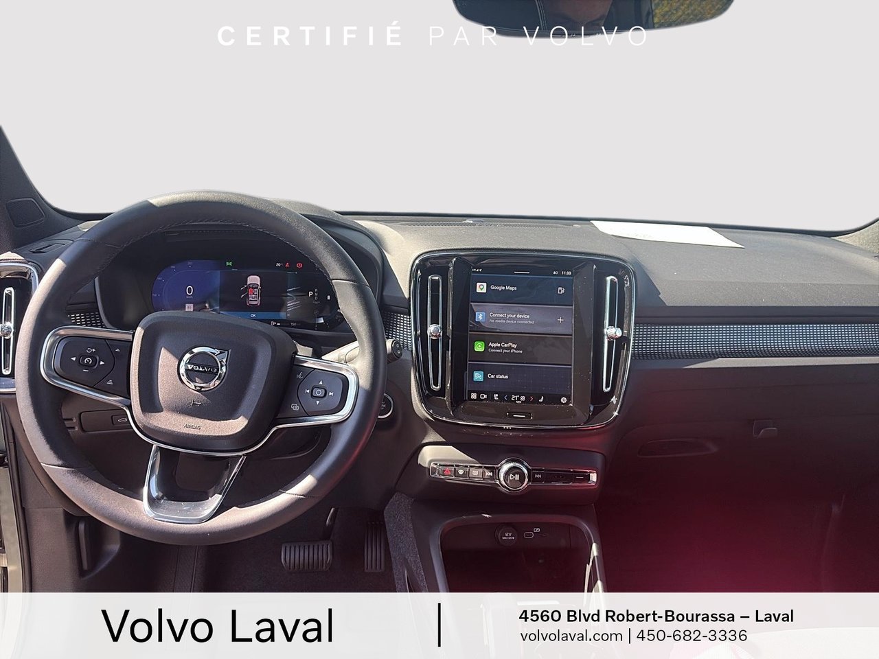2025 Volvo XC40 - Image 9