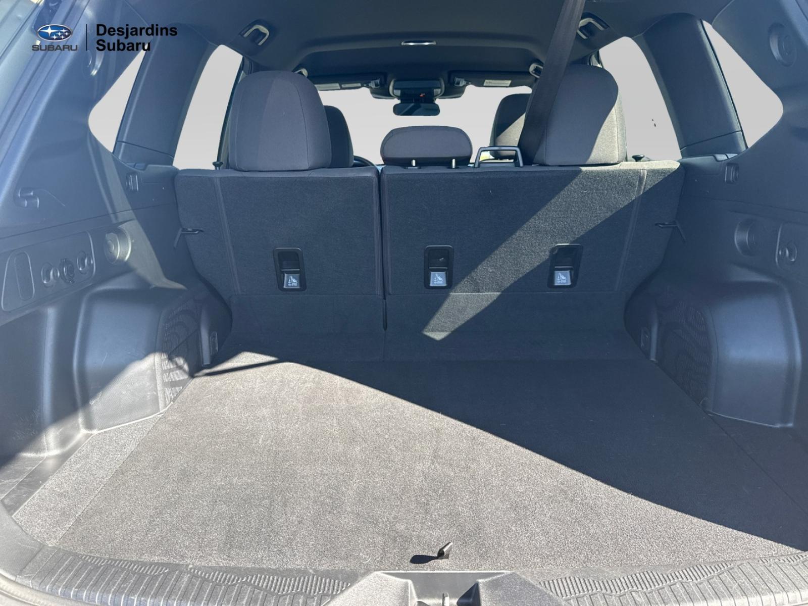 2025 Subaru Forester - Image 16