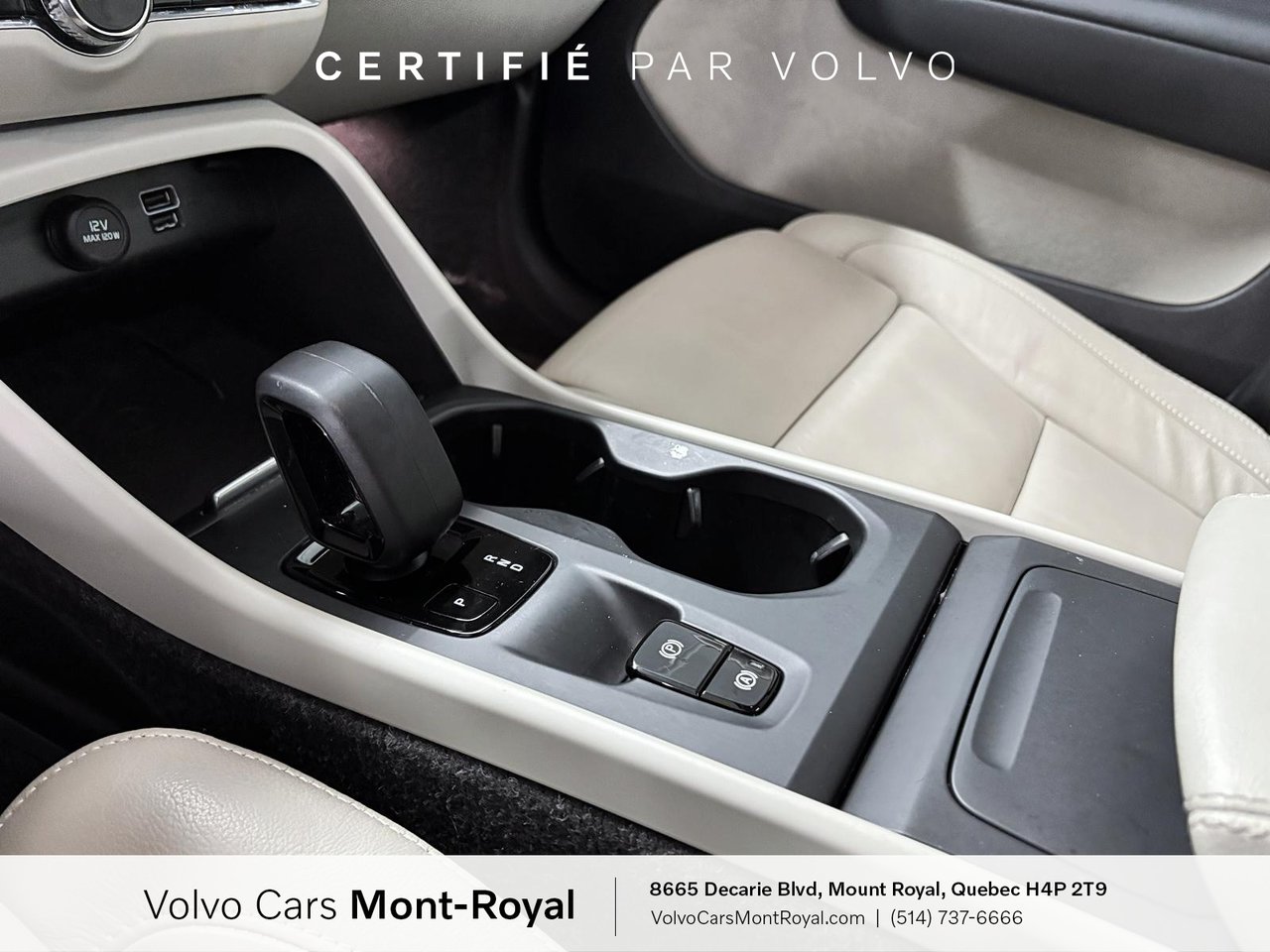 2022 Volvo XC40 - Image 14