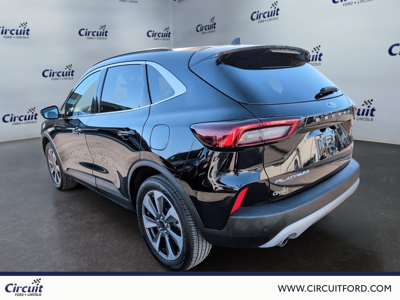 2025 Ford Escape - Image 5