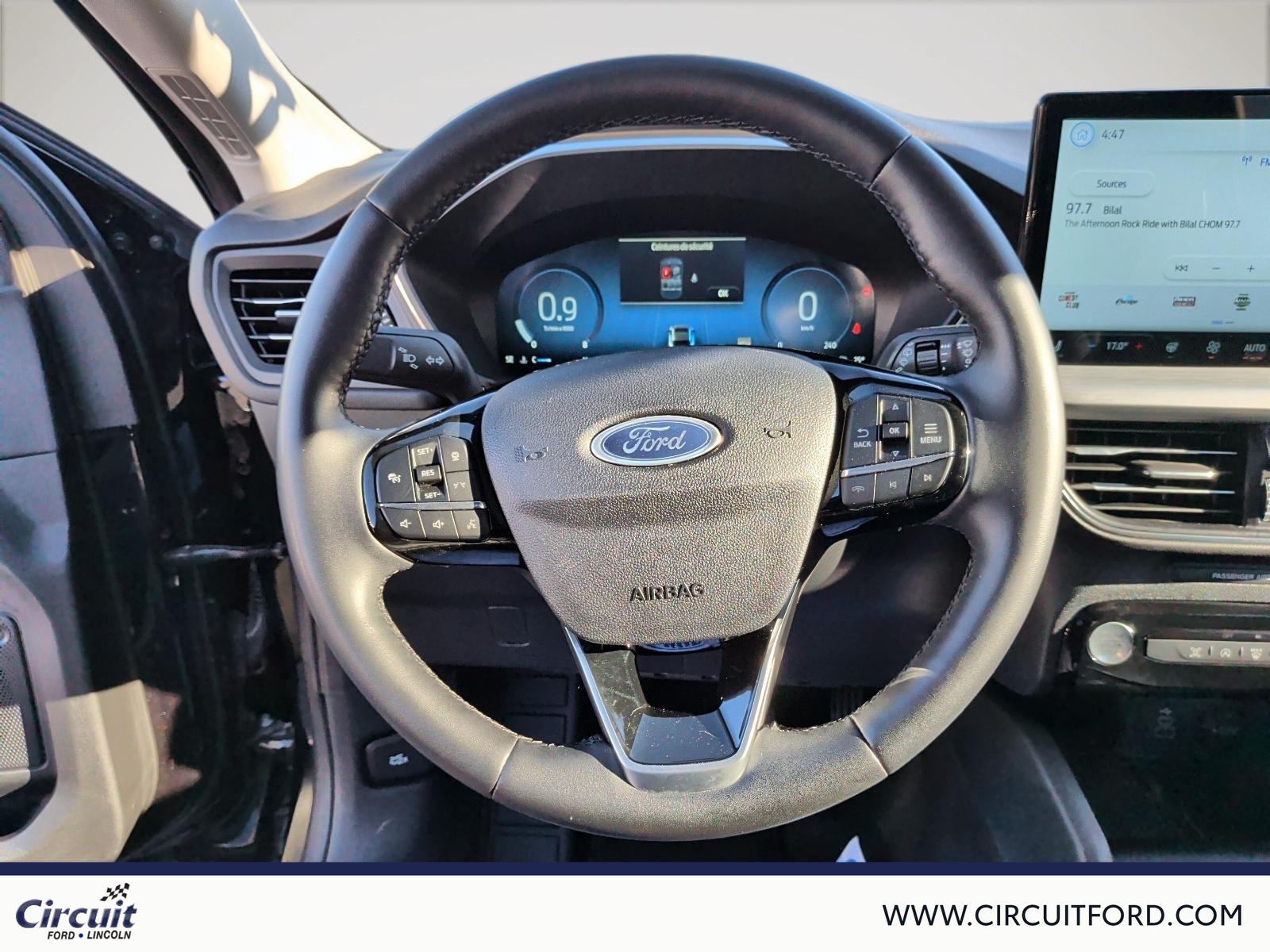 2025 Ford Escape - Image 12