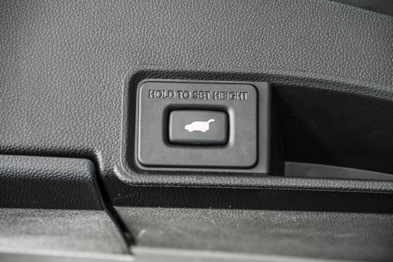 2024 Acura RDX - Image 15