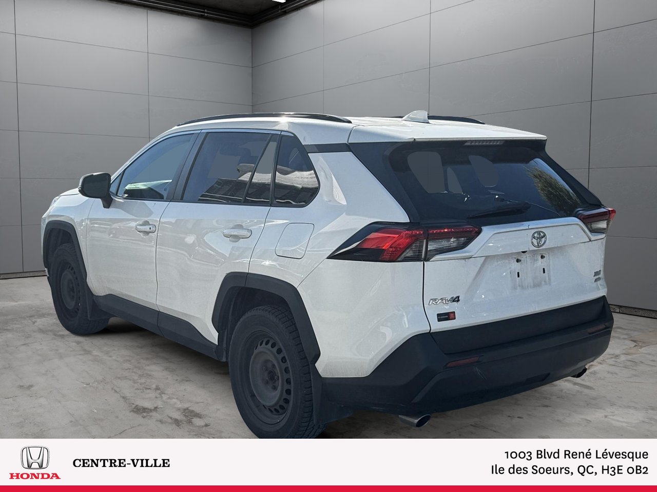 2019 Toyota RAV4 - Image 4