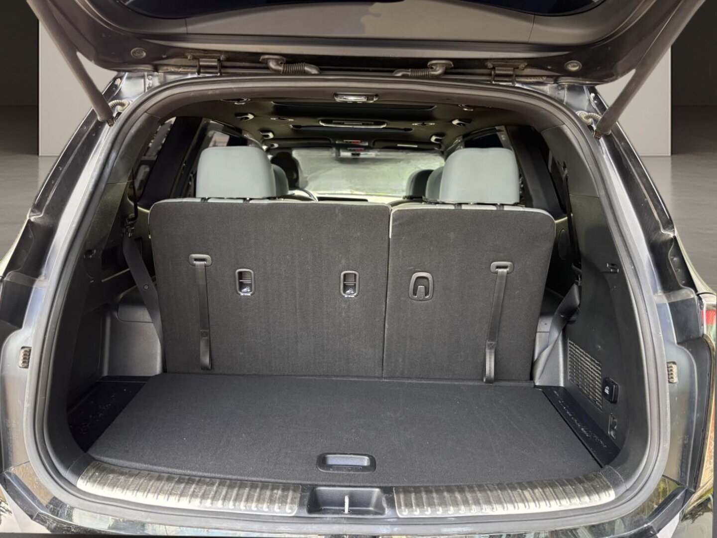 2023 Kia Telluride - Image 8