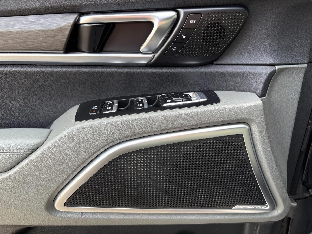 2023 Kia Telluride - Image 22