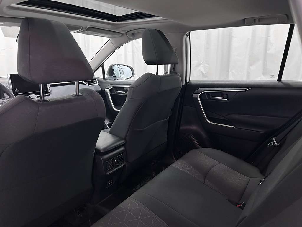 2024 Toyota Rav4 hybride - Image 16