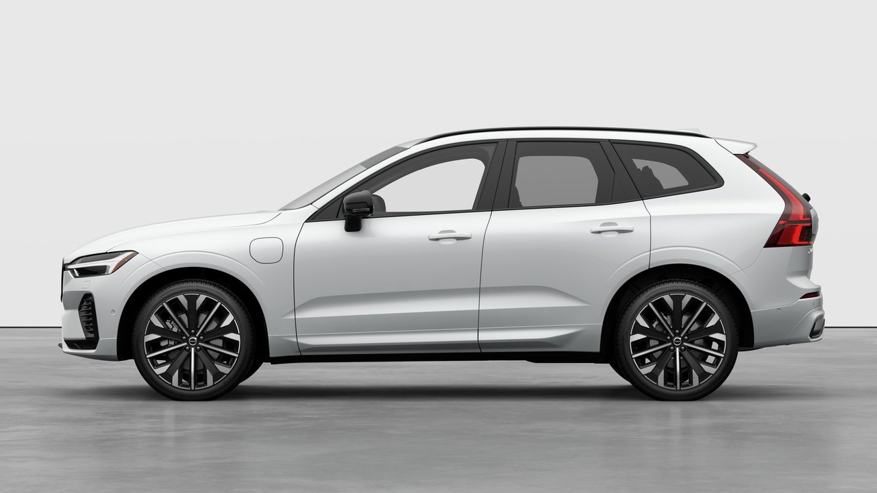 2027 Volvo XC60 Plug-in hybrid - Image 8