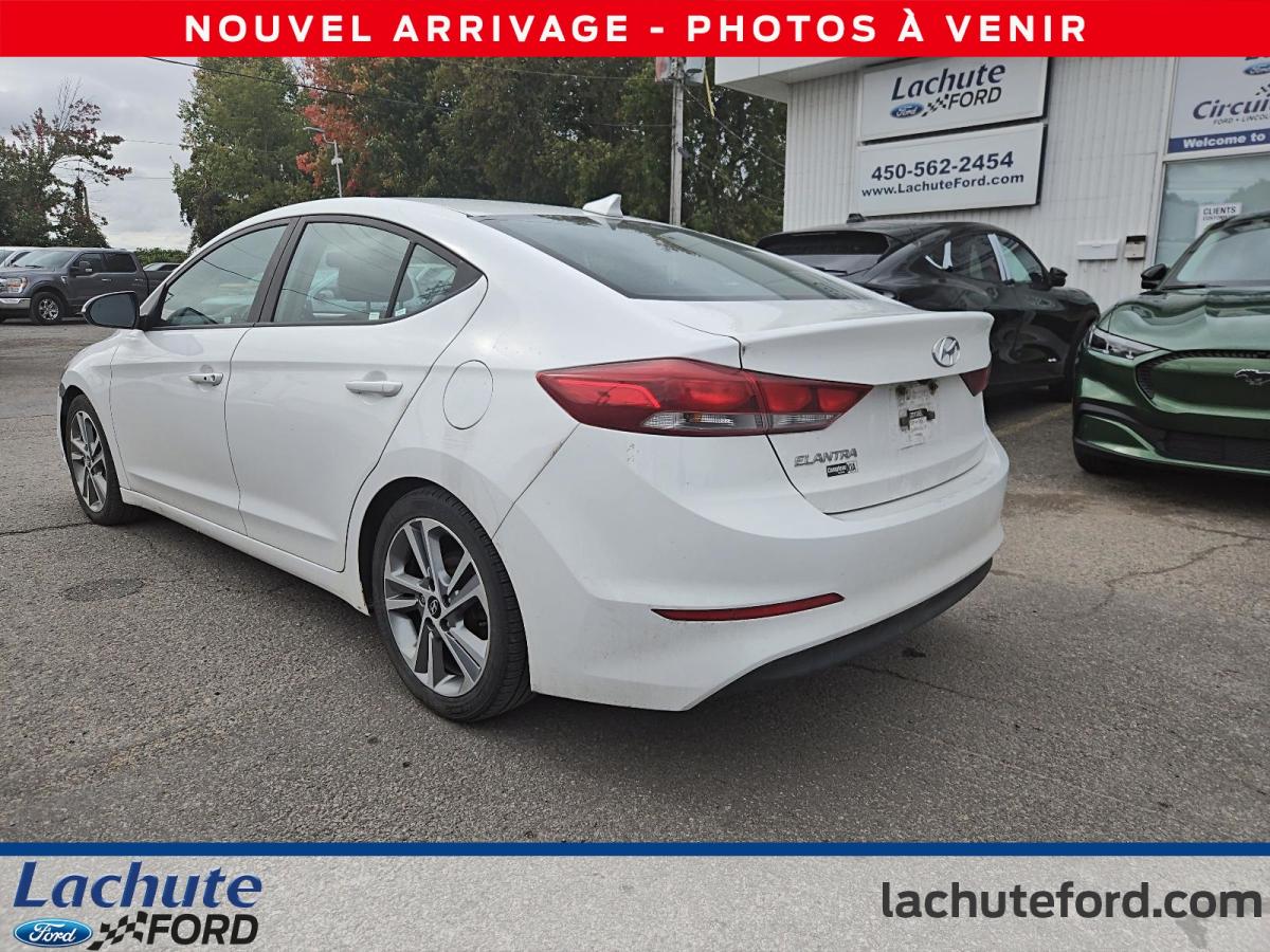 2017 Hyundai Elantra - Image 7
