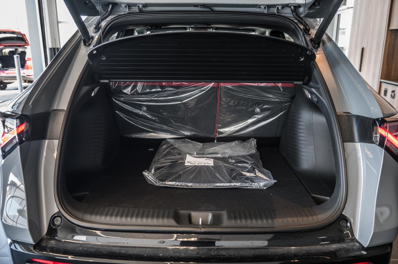 2026 Acura ADX - Image 11