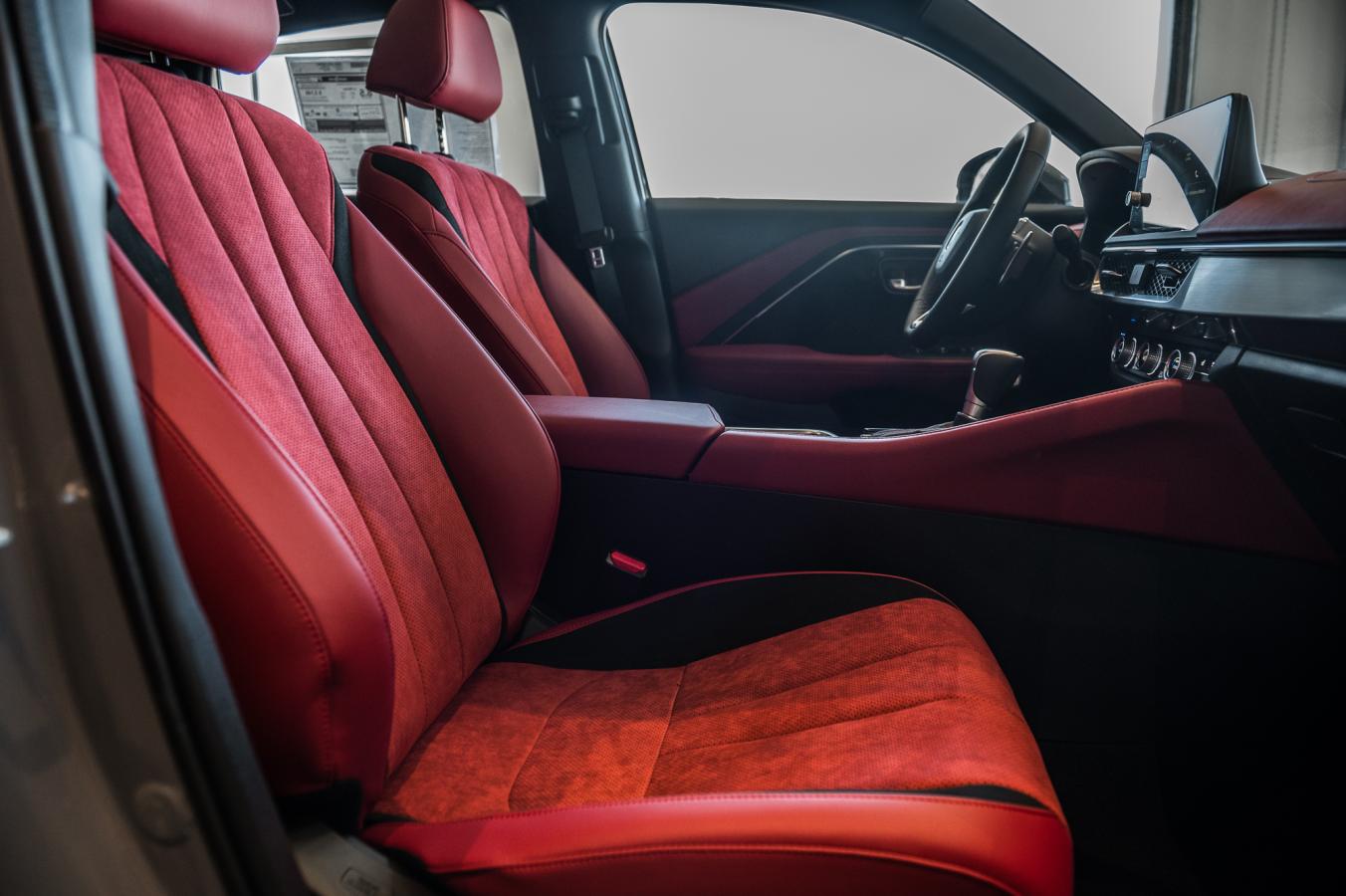 2026 Acura ADX - Image 31