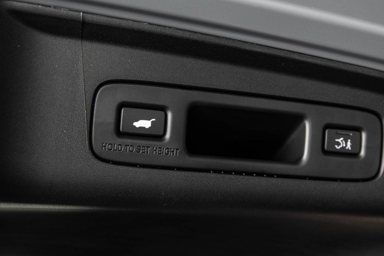 2026 Acura ADX - Image 12