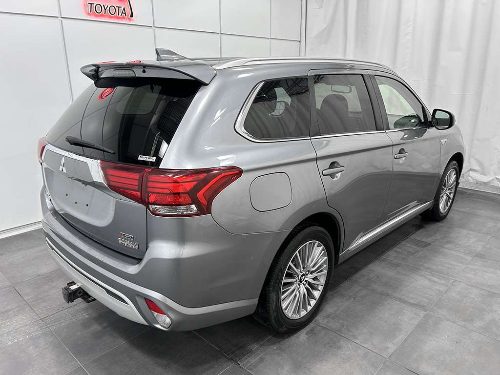 2020 Mitsubishi Outlander - Image 6