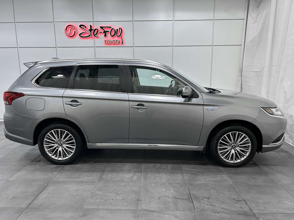 2020 Mitsubishi Outlander - Image 7