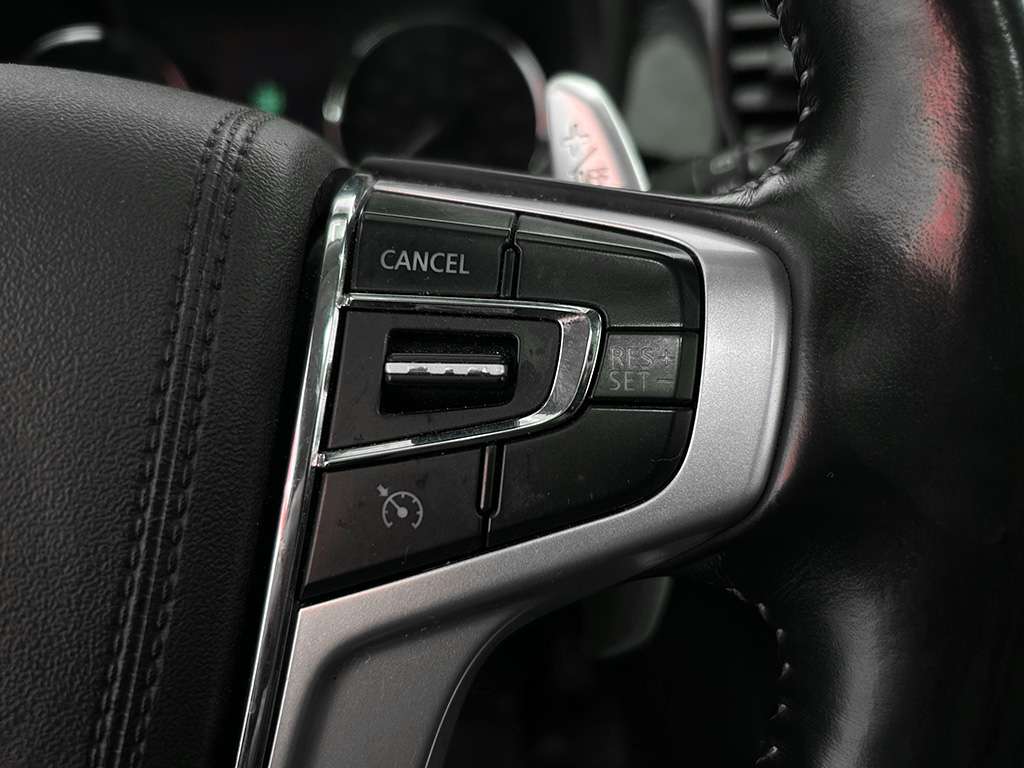 2020 Mitsubishi Outlander - Image 12