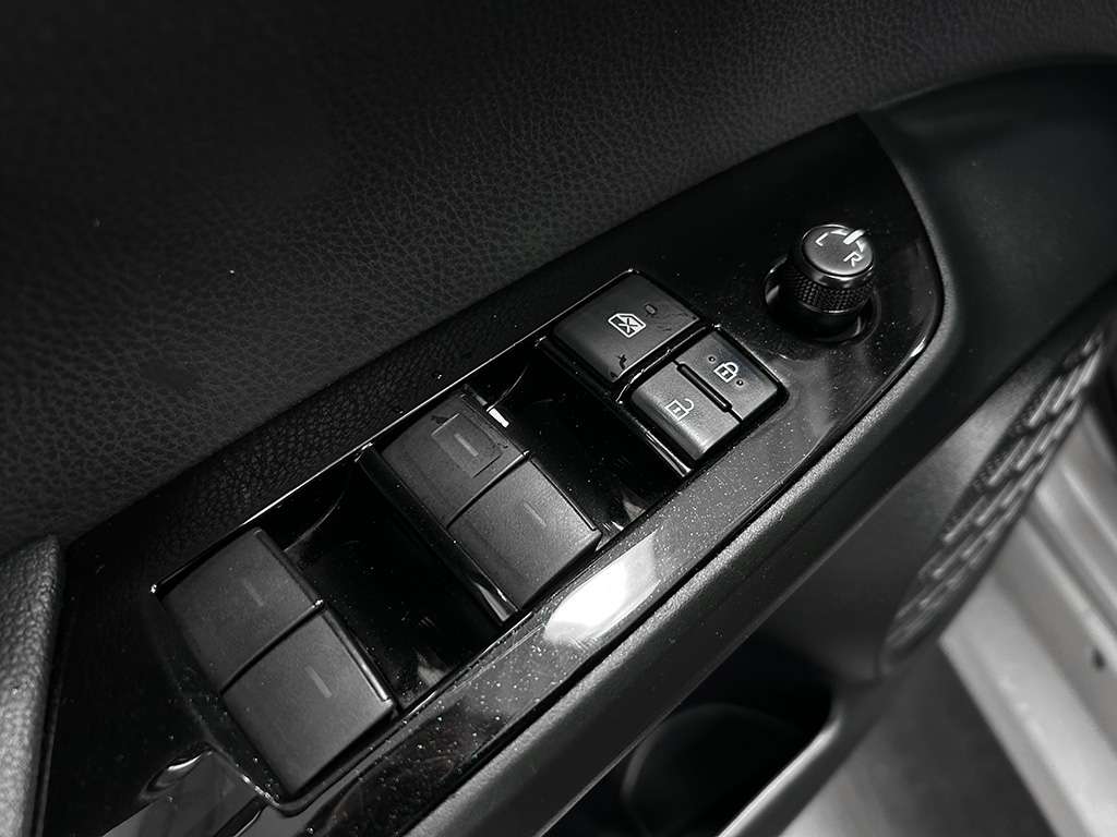 2019 Toyota Prius Prime - Image 9