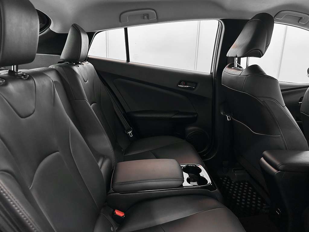 2019 Toyota Prius Prime - Image 18