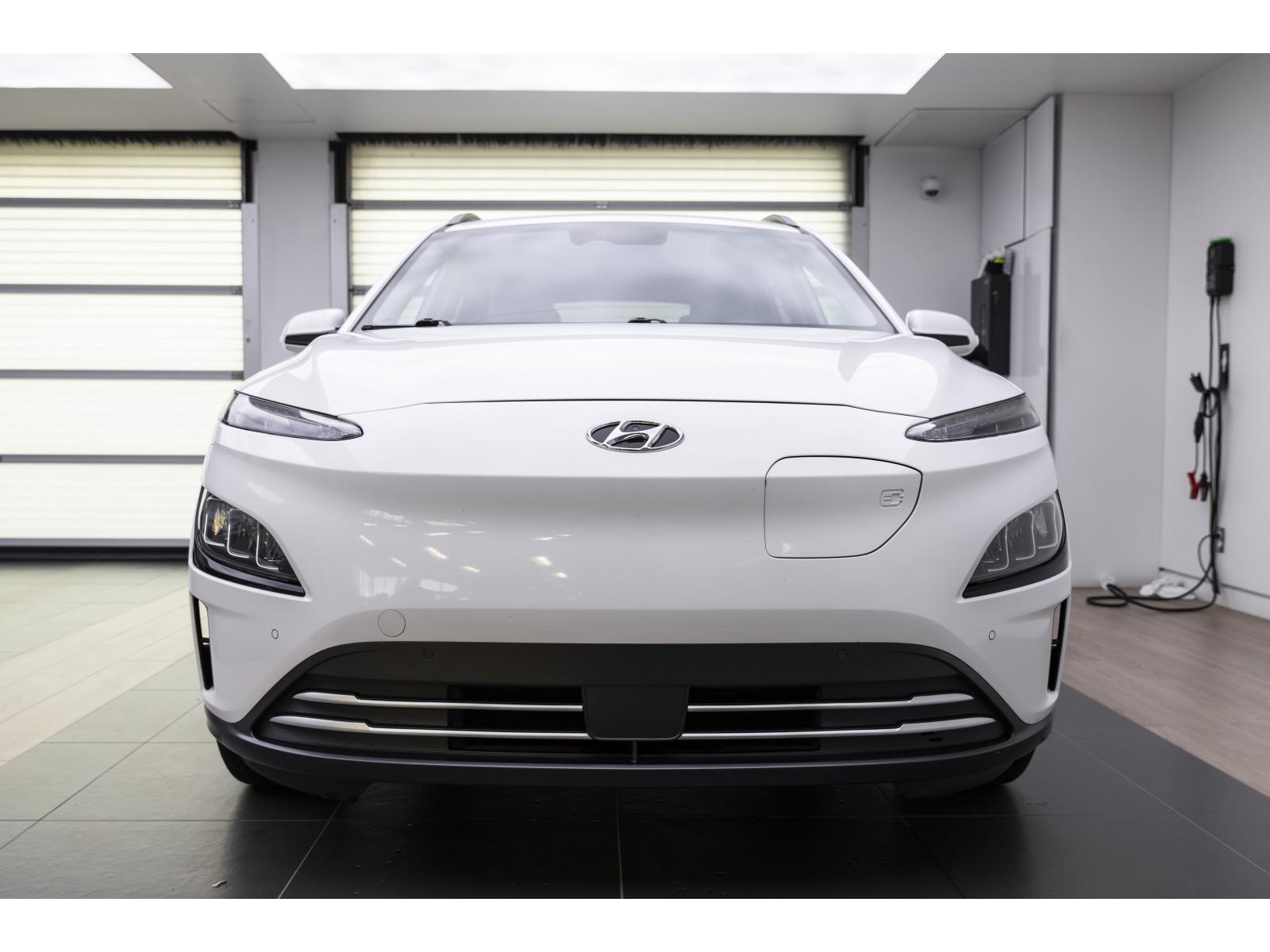 2023 Hyundai Kona Electric - Image 3