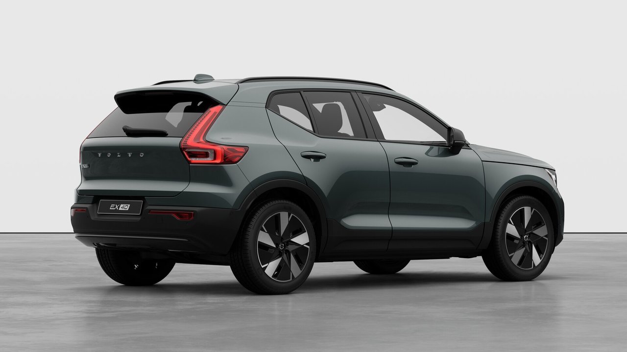 2026 Volvo EX40 - Image 4
