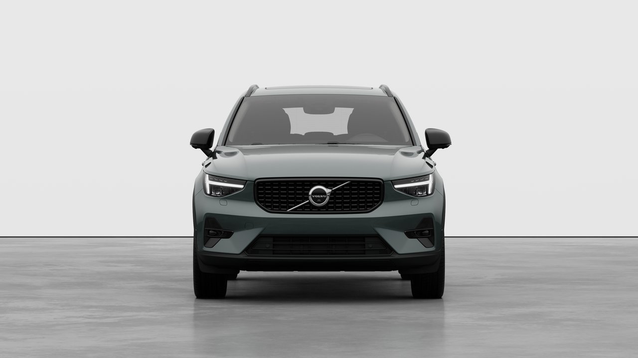 2026 Volvo XC40 - Image 5
