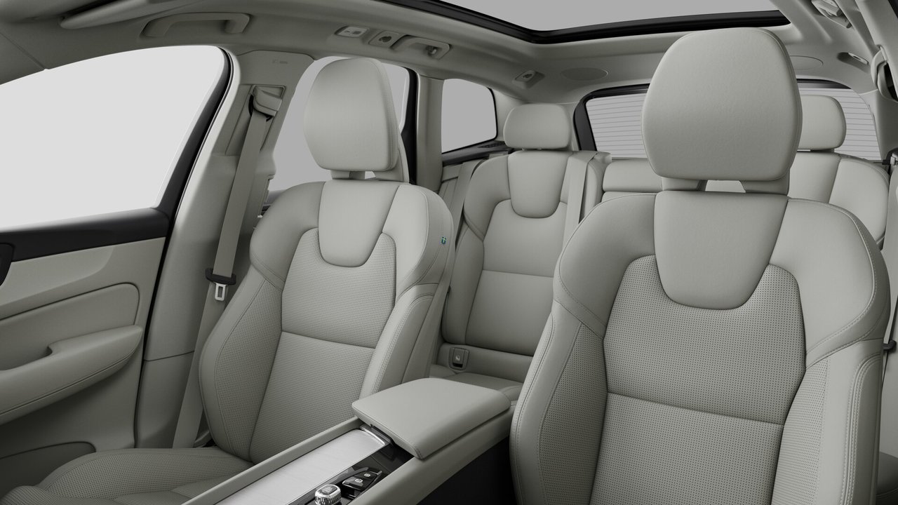 2026 Volvo XC60 HYBRIDE RECHARGEABLE - Image 12
