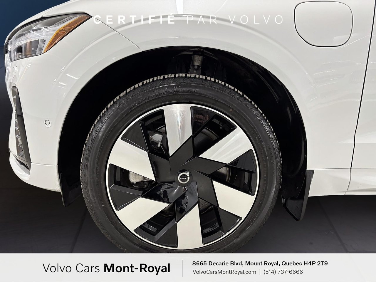 2025 Volvo XC60 Plug-In Hybrid - Image 6