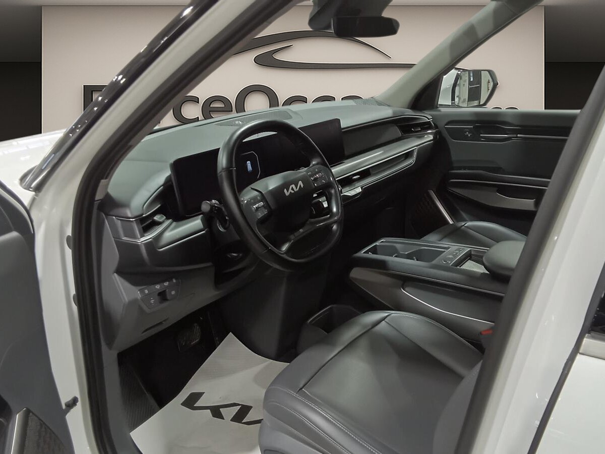 2024 Kia EV9 - Image 8