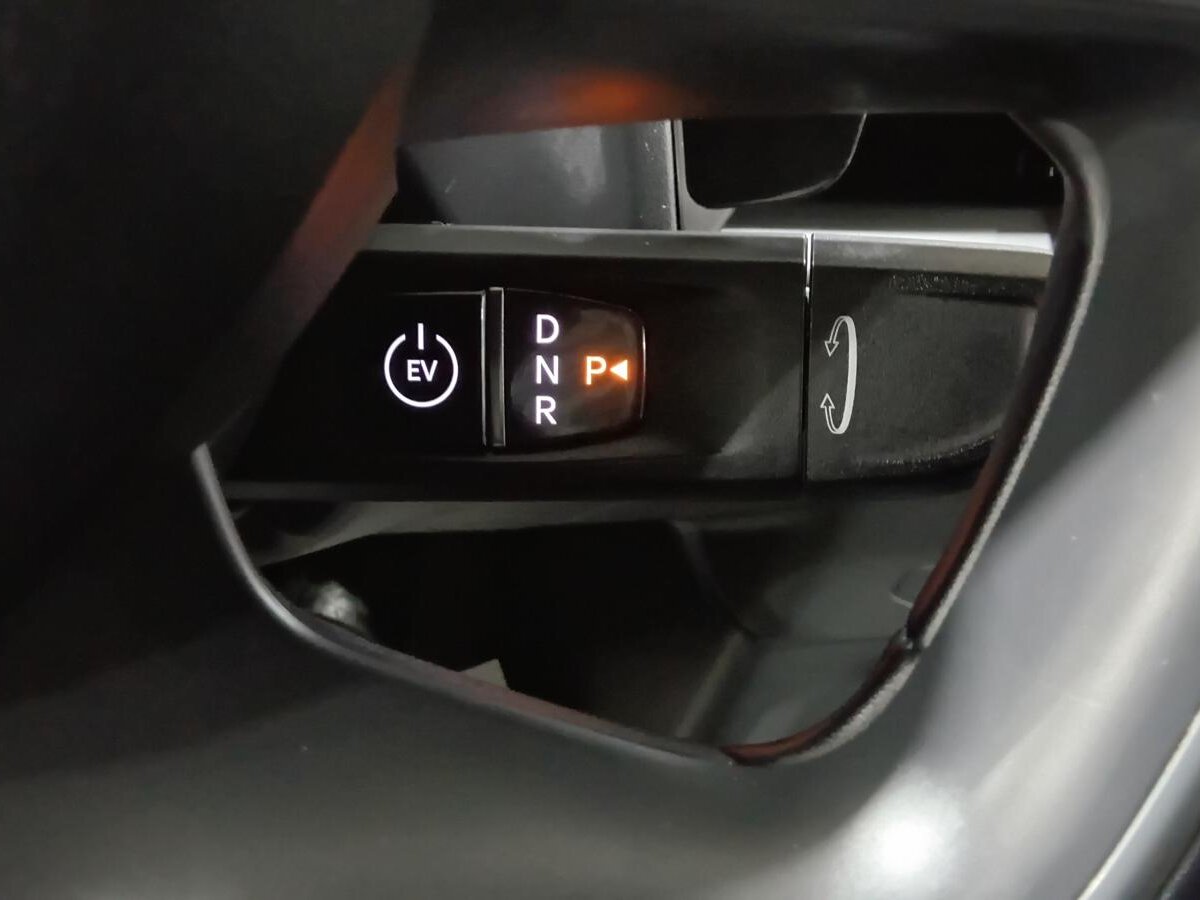 2024 Kia EV9 - Image 17