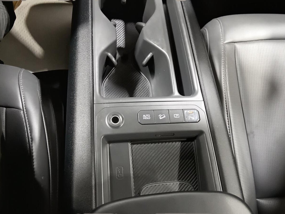 2024 Kia EV9 - Image 21