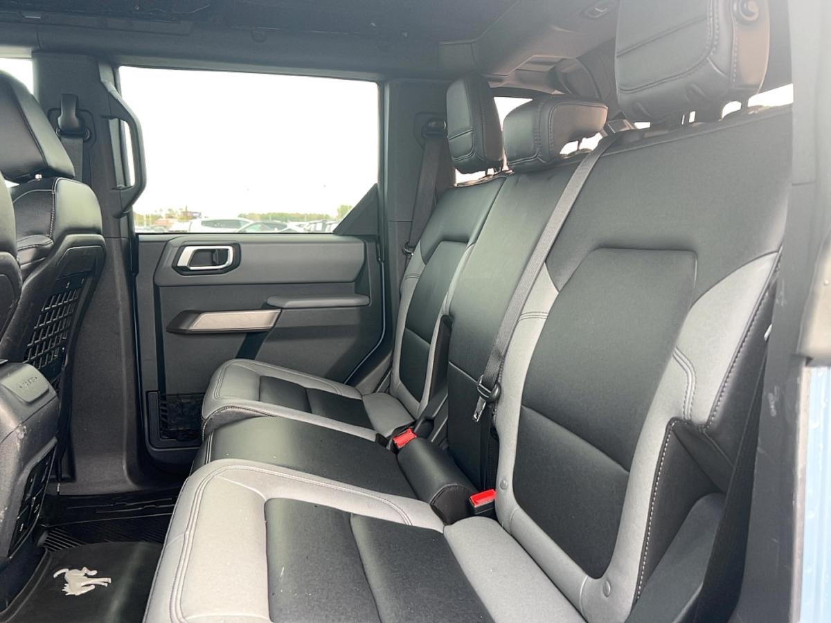 2023 Ford Bronco - Image 15
