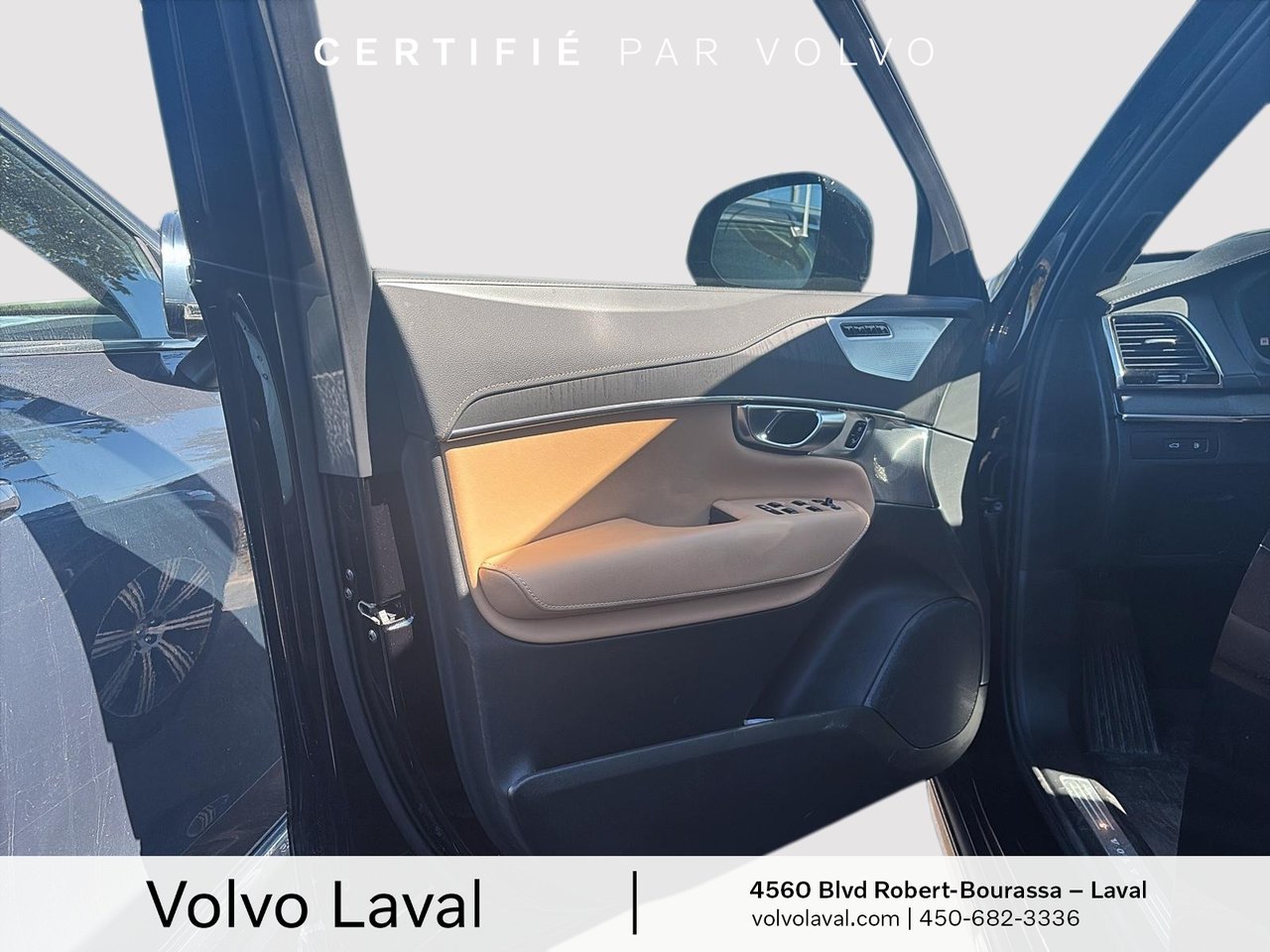 2025 Volvo XC90 Plug-In Hybrid - Image 9