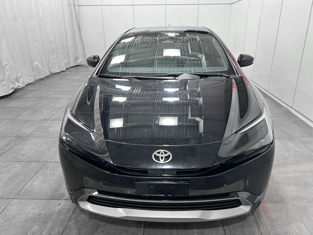 2024 Toyota Prius - Image 2