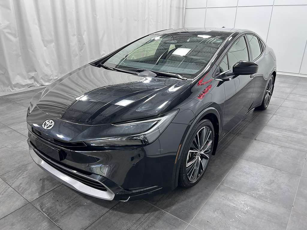 2024 Toyota Prius - Image 3