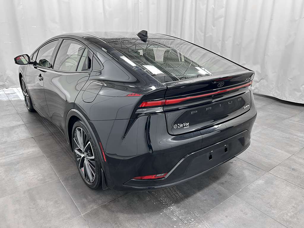 2024 Toyota Prius - Image 4