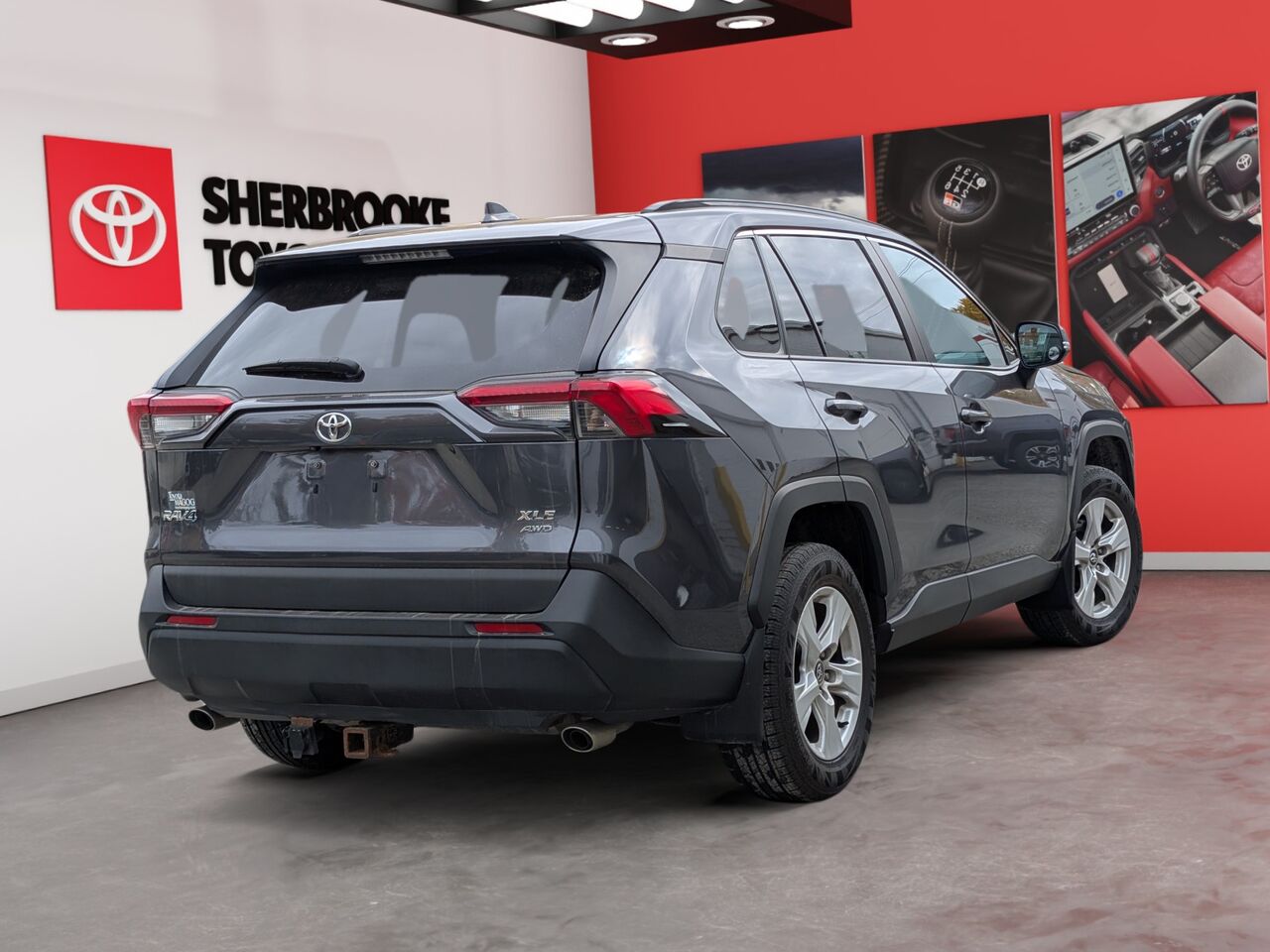 2019 Toyota RAV4 - Image 4