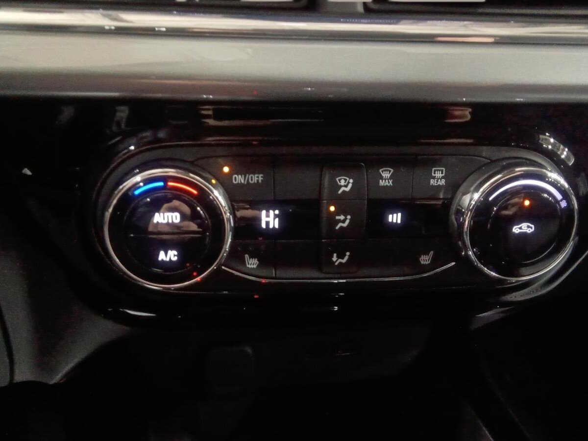 2026 Chevrolet Trax - Image 21