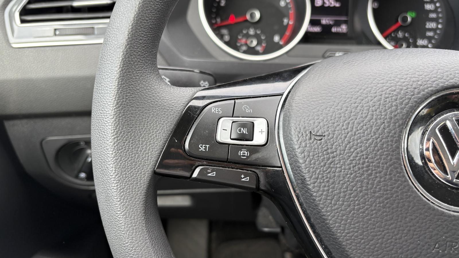 2021 Volkswagen Tiguan - Image 13