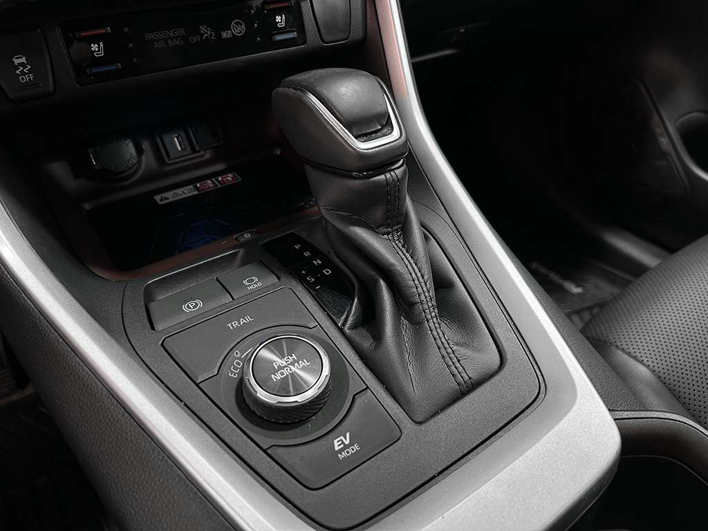 2022 Toyota Rav4 hybride - Image 13