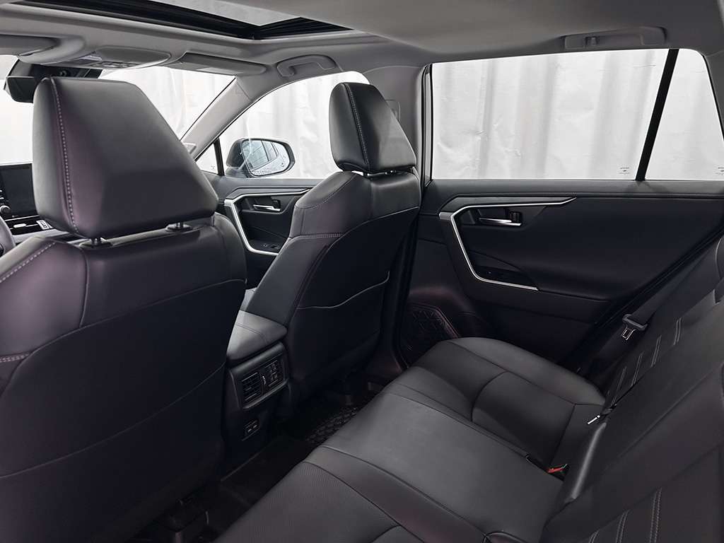 2022 Toyota Rav4 hybride - Image 16