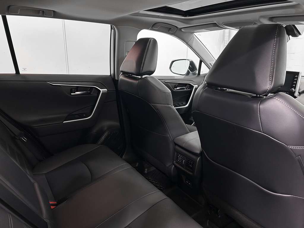 2022 Toyota Rav4 hybride - Image 18