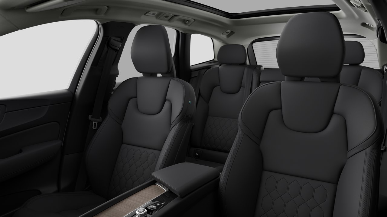 2027 Volvo XC60 - Image 12